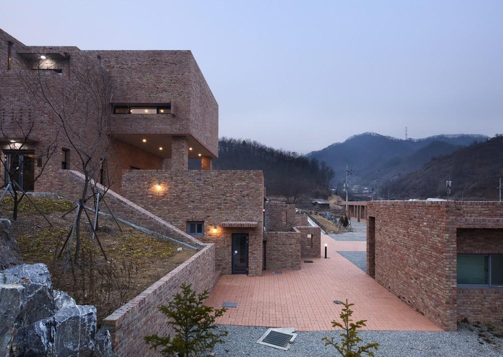 Jetavana (Zapadna Strana) – Gangčon, Južna Koreja