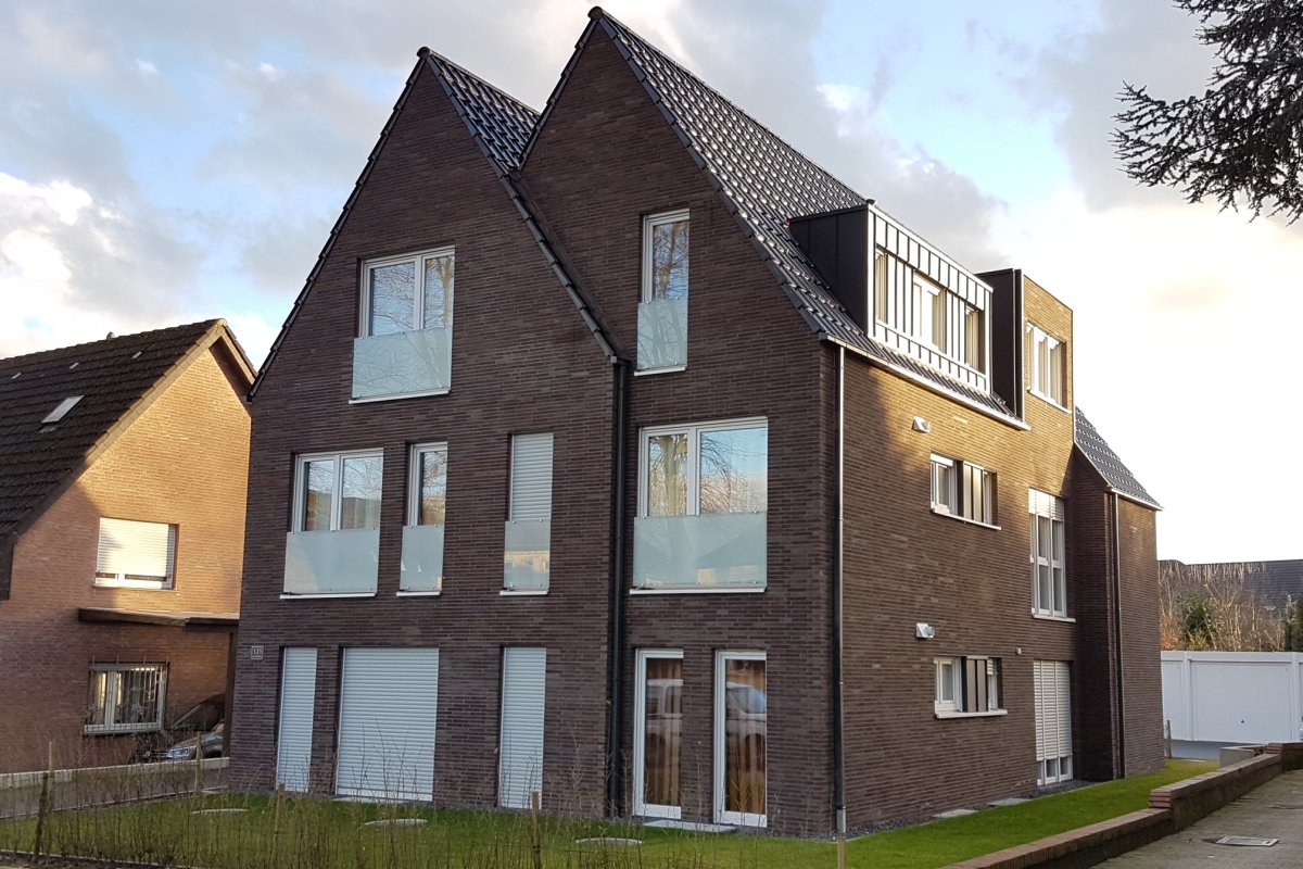 TOBAKO-PLAVA HANDSTRUCK_Klinker_Fasadne_Cigle_Nova_Brick-1